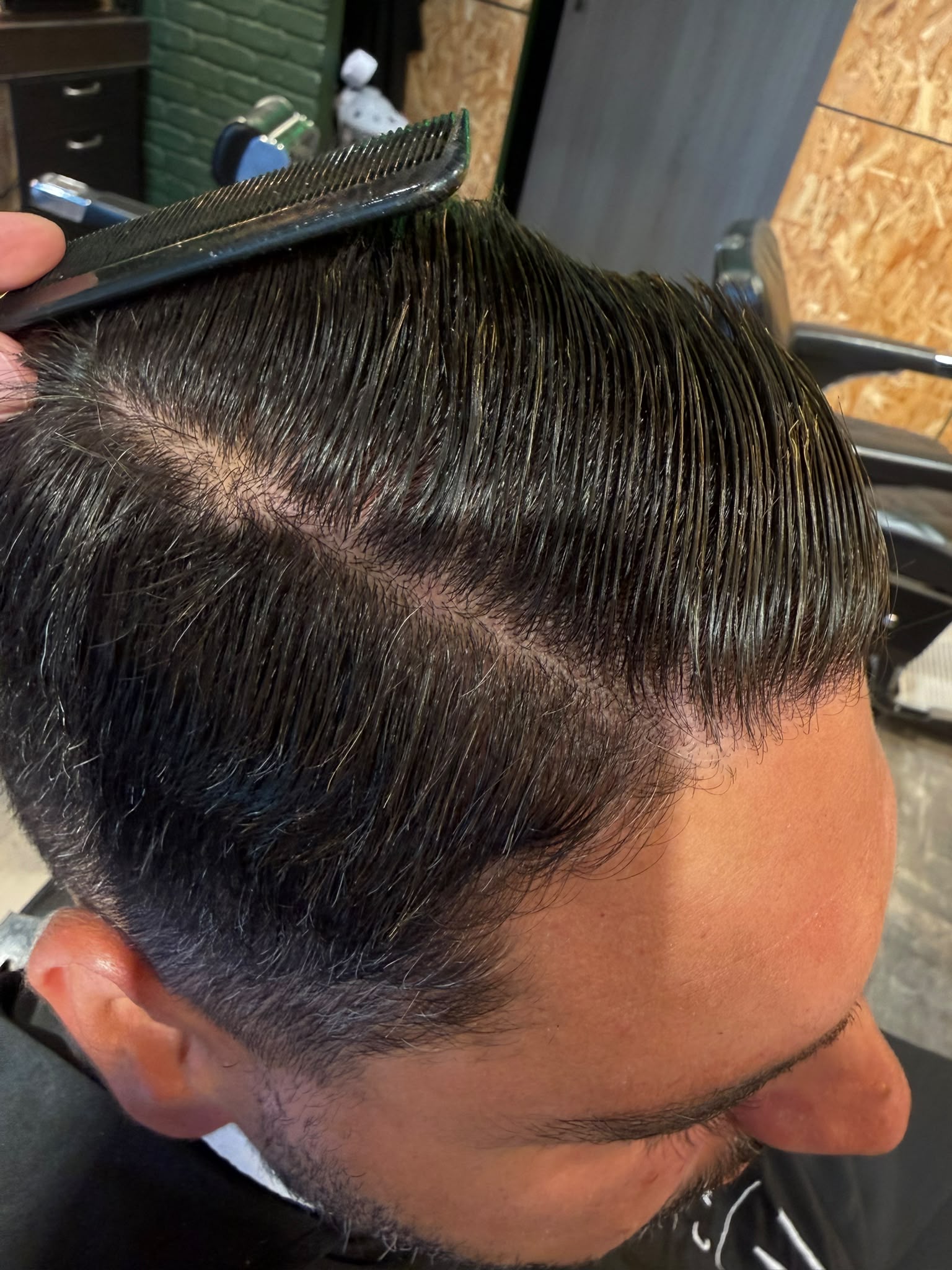 Cheveux après soin kératine homme, lissés, à Levallois-Perret
